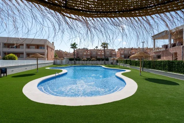 Impresionantes pareados en Gran Alacant — 5