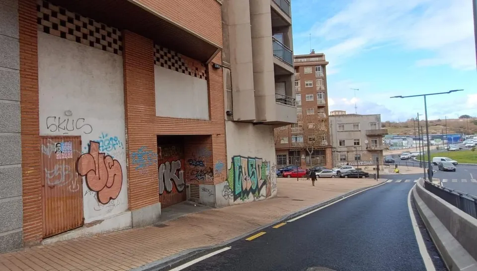 LOCAL EN VENTA EN CARDENAL CISNEROS (EN ORIGEN)