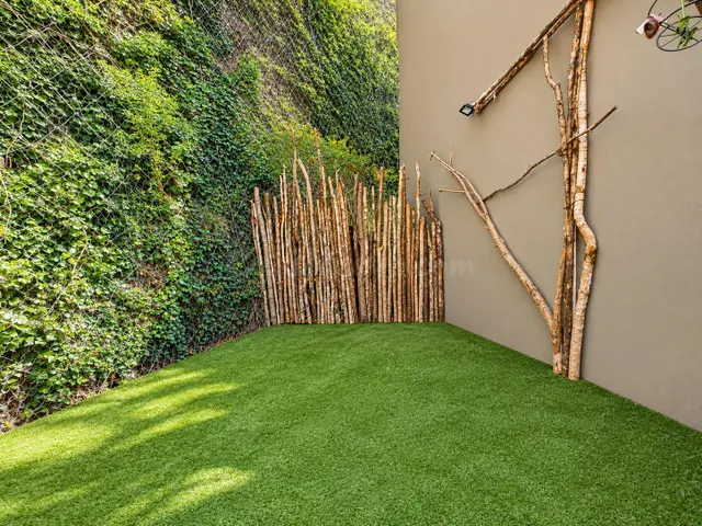 Planta baja esquinera con jardín en Sant Julià de Lòria — 3