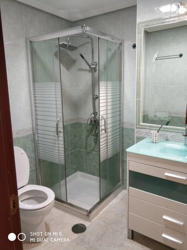 SE VENDE AMPLIO PISO EN EL CENTRO DE VALENCIA DE DON JUAN, AMUEBLADO, IMPECABLE, 3HAB., GARAJE — 10