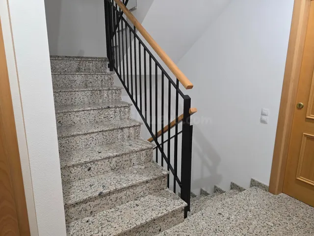 ENTRESUELO COMERCIAL CÉNTRICO — 3