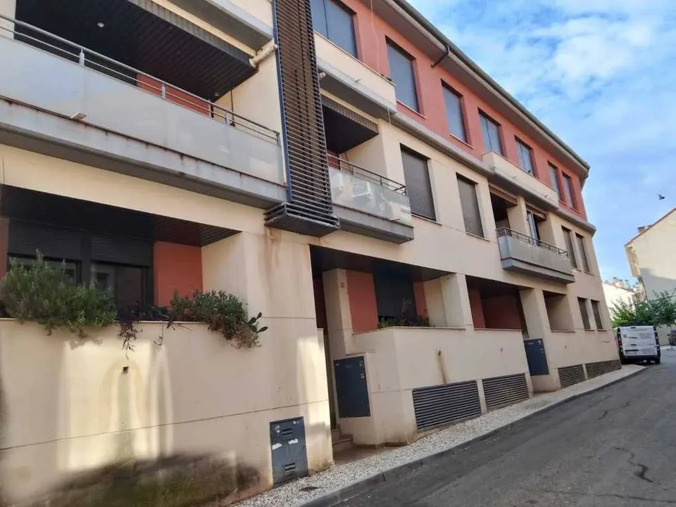 VENTA DE PISO EN CADRETE + GARAJE( ZARAGOZA )