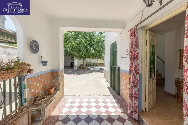 Casa con gran solar — 45