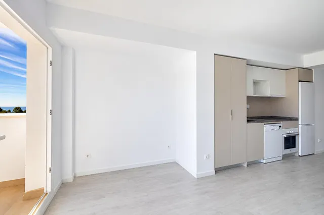 Espectacular piso con vistas al mar en torreblanca, Fuengirola – urbanización con piscinas, spa y gimnasio — 12