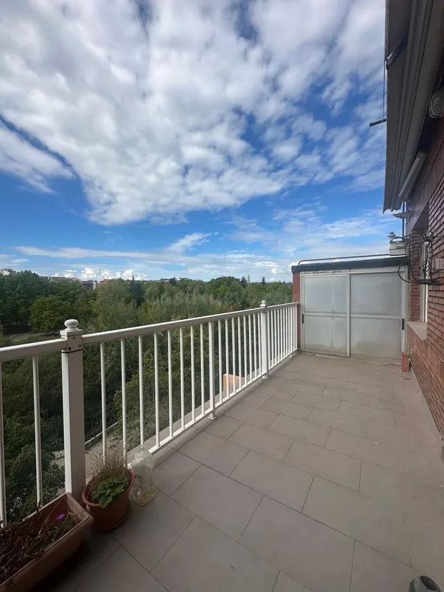 Venta: Amplio y Luminoso Piso en el Barrio de los Judíos. - foto 3