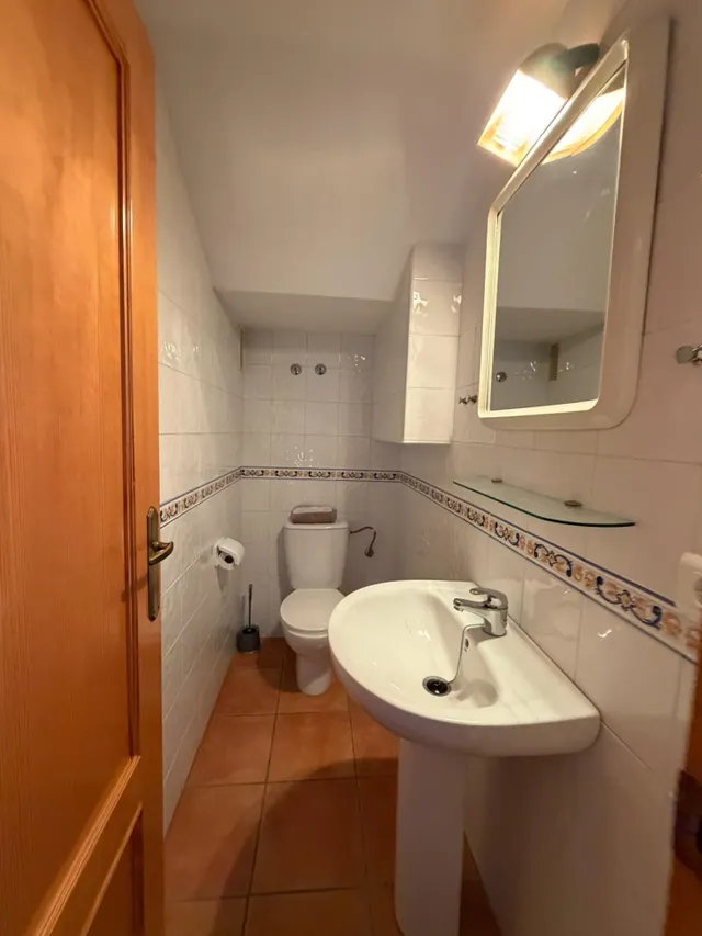 Adosado de esquina con jardín, dos terraza, dos plazas de garaje a 700 m de la playa — 25