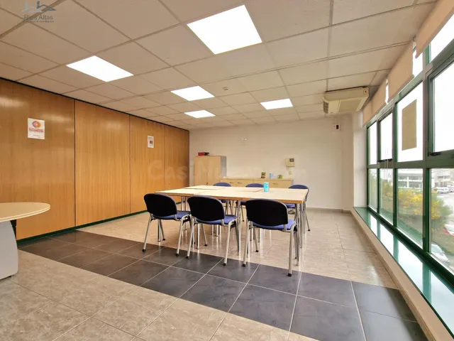 OFICINAS EN EL POLÍGONO DE POCOMACO- 450 METROS EN PLANTA CO - foto 2
