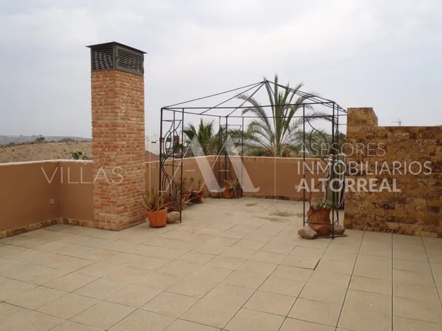 VILLA DE LUJO EN ALTORREAL — 33