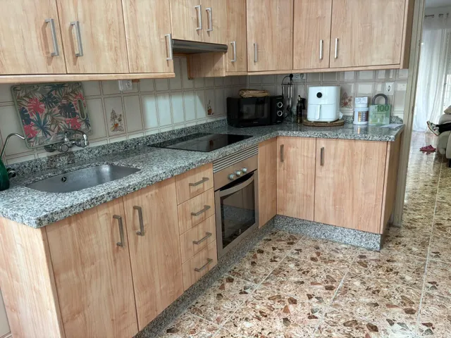 Te ofrecemos este bonito piso de 2 habitaciones y vestidor en bloque con ascensor recién reformado! — 7