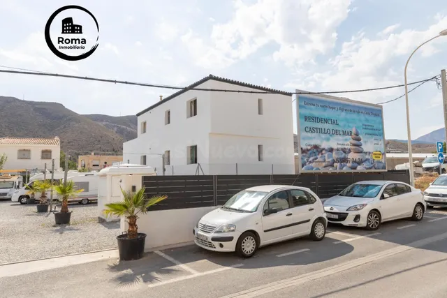 Estrena vivienda a 5 minutos de la playa en Castell de Ferro