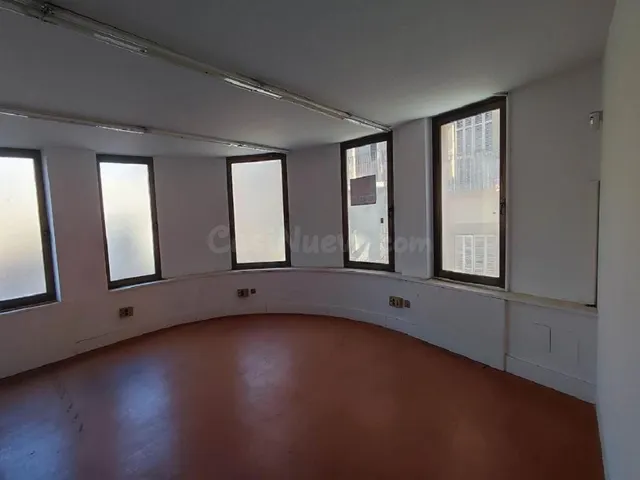 Promoción de un edificio en Manresa, Barcelona. - foto 4