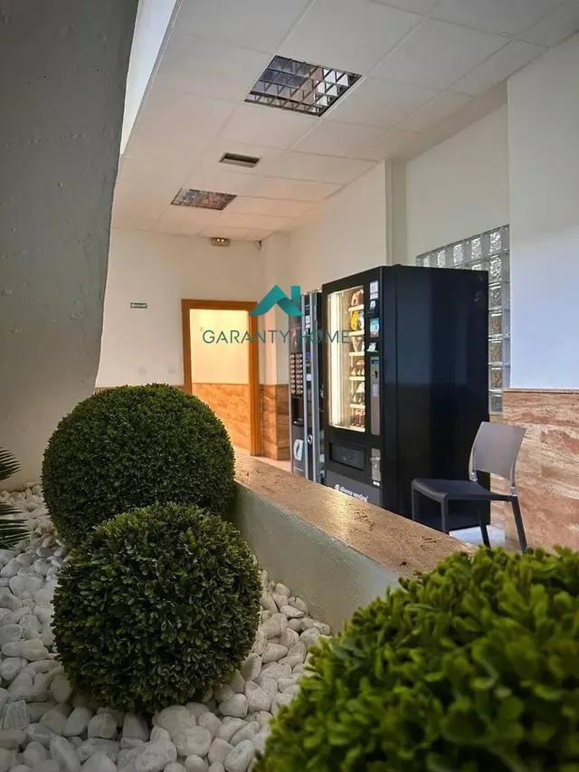 Oficina de alquiler en La Chana, Granada — 7