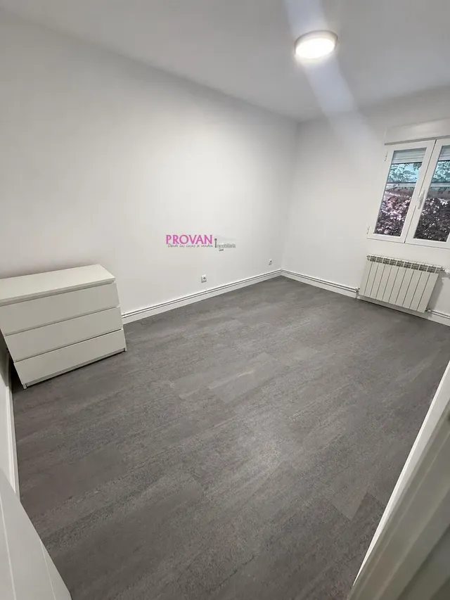 PISO REFORMADO EN ALQUILER CON 3 DORMITORIOS Y ASCENSOR !!! — 11
