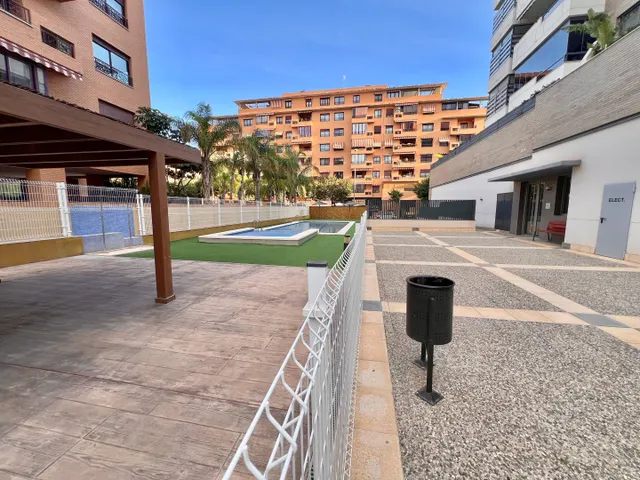 FANTASTICA VIVIENDA CERCA DEL TRAM — 20