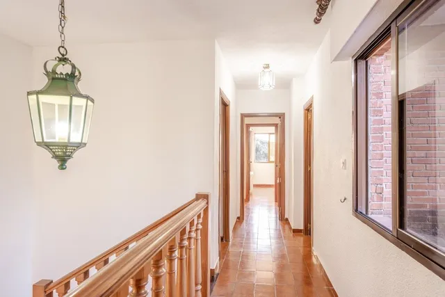 chalet independiente con la mejor parcela en la prestigiosa  urbanización de el serrallo — 43