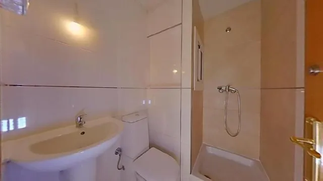 PISO EN VENTA EN HOSPITALET DEL LLOBREGAT — 15