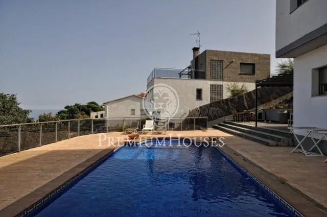 Casa en venta en Sant Cebria de Vallalta. Urb. Vistamar — 2