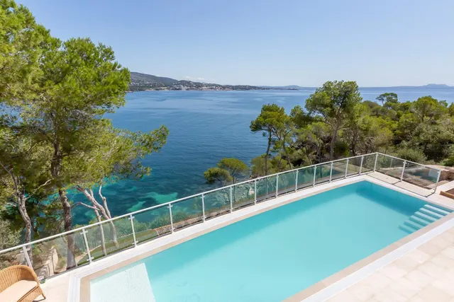 Impresionante villa de estilo mediterraneo con acceso directo al mar en Torrenova — 25