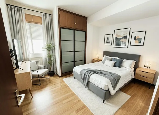 PISO DE LUJO EN BARRIO DE SANTA CRUZ — 29
