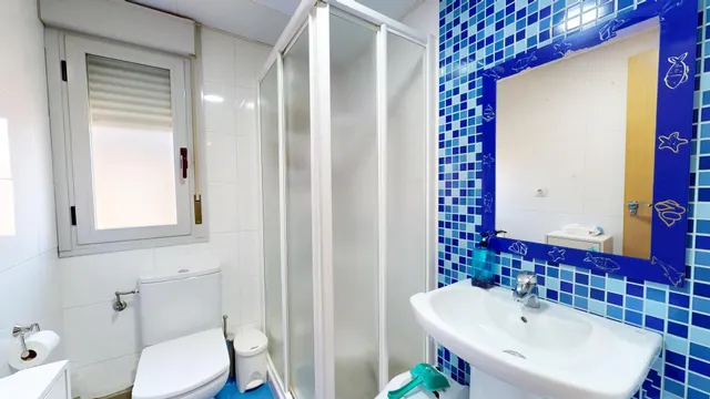 PISO DE RECIENTE CONSTRUCCIÓN CON AMPLIA TERRAZA, PISCINA, GARAJE Y TRASTERO — 10