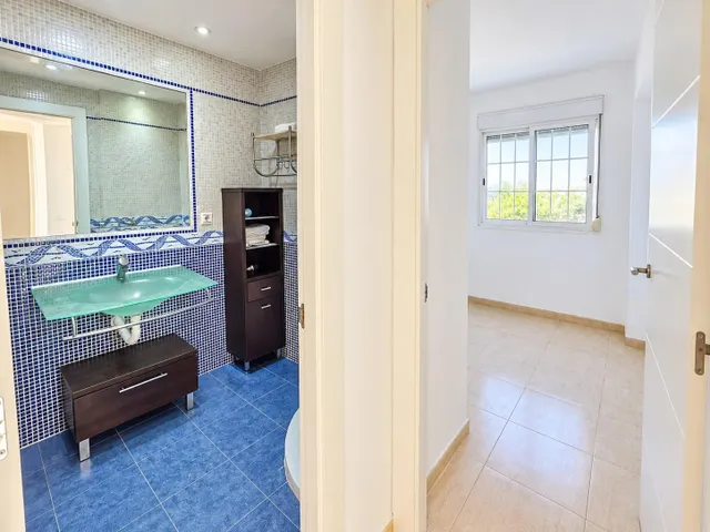 Piso reformado en venta en Paterna, entre el Parque Central y el Auditorio. — 21