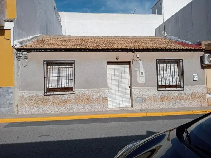 Casa planta baja.. muy cerca de todo