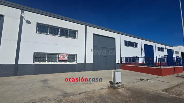 NAVE INDUSTRIAL EN FUENTE OBEJUNA