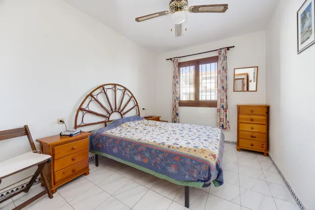 Spacious Apartment in Lomas de Mar, Torrelamata — 25