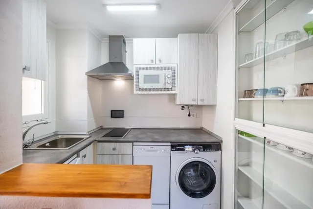Apartamento de 1 dormitorio con dos terrazas en el centro de Torrevieja — 10