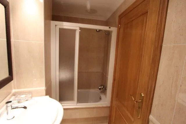 VENTA Y ALQUILER VACACIONAL  EN  FOZ - LUGO,  CON VISTAS AL MAR PLAYA RAPADOIRA — 8