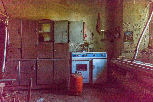Encantadora Casa con Terreno en Abegondo, Galicia — 8