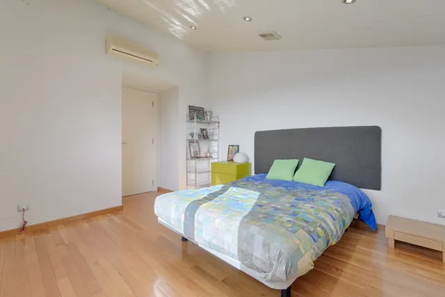 Exclusiva vivienda de alto standing en La Jonquera. — 48