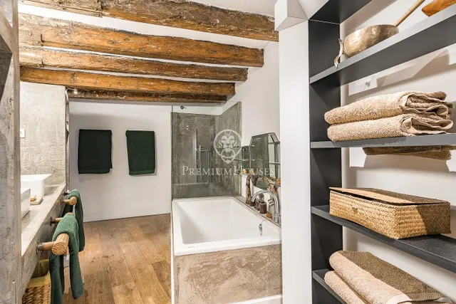 Exclusivo loft de diseño con piscina privada en Poble Sec — 16