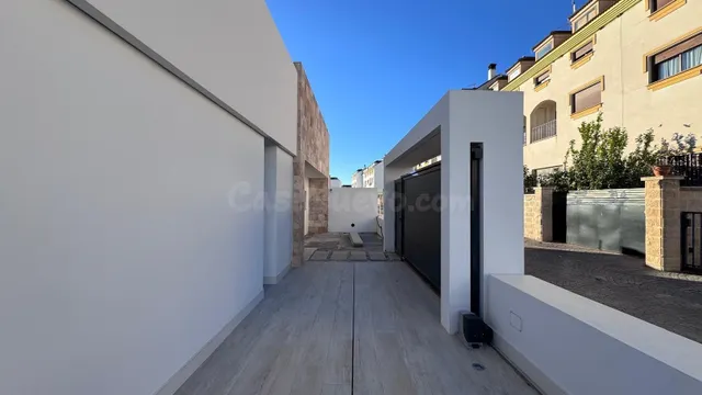 VIVIENDA UNIFAMILIAR DE LUJO OBRA NUEVA EN COLMENAR - foto 4
