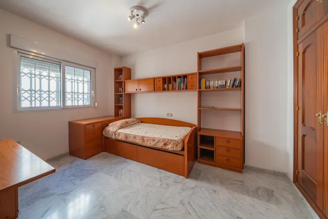 GRAN PISO/ATICO EN EL CENTRO DE MOTRIL  CON 183 M2 — 35