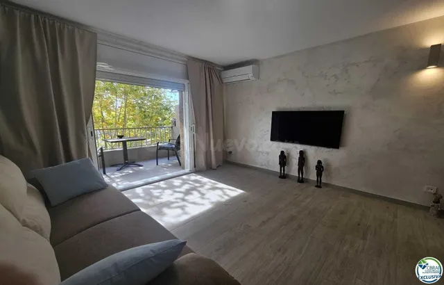 CENTRICO APARTAMENTO EN EMPURIABRAVA - foto 3