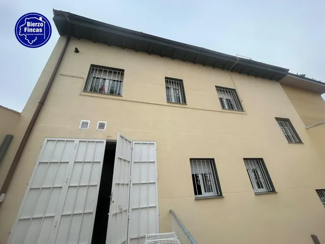 **se vende casa en Oviedo** — 45