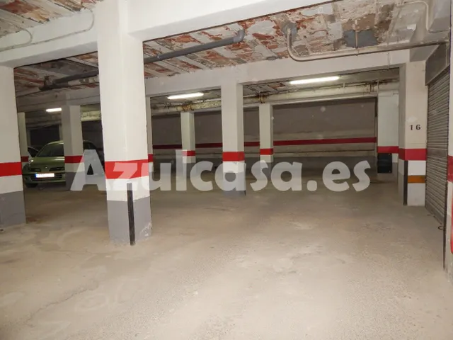 Plaza de garaje en Carolinas Altas — 5