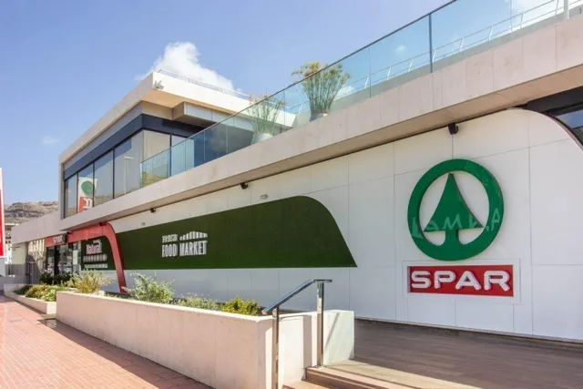 Dúplex renovado con terraza y plaza de parking en Puerto Rico — 36
