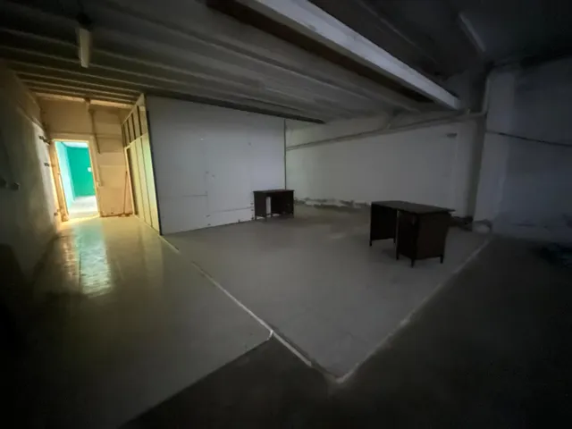 Local en Igualada con 350 m2 por 150.000 Euros. — 5