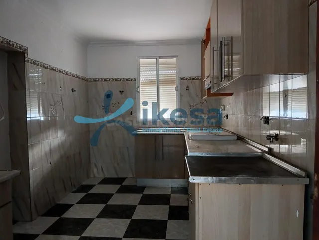 Vivienda en planta primera para reforma integral en Utrera — 3