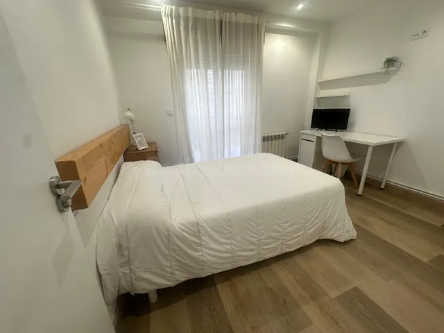 Piso reformado en el centro de Ourense - foto 4