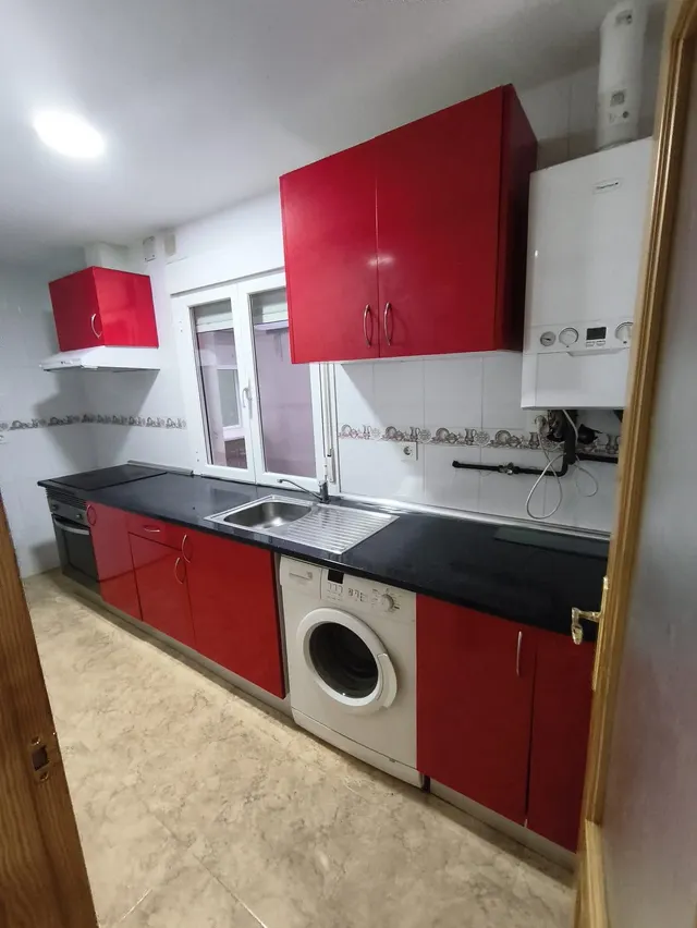 Amplia Planta Baja en el Corazón de Ocaña por €165,000 — 19
