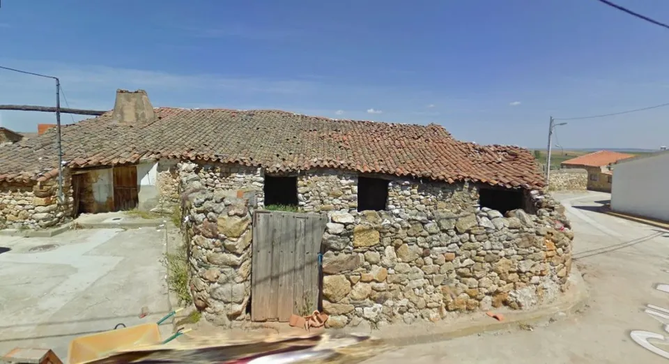 Urbis te ofrece una parcela en venta en zona Carpio Bernardo, Villagonzalo de Tormes, Salamanca.
