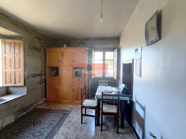 Casa de piedra gallega en venta en Begonte: espacio, encanto y tranquilidad — 7