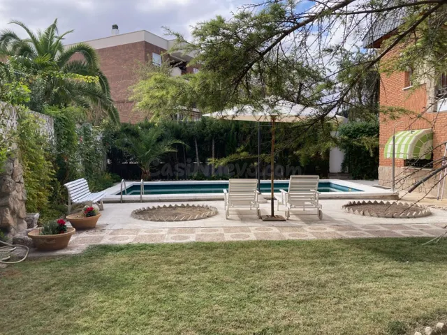 Espectacular chalet INDIVIDUAL CON PISCINA PRIVADA! - foto 4