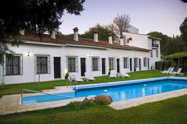 Hotel en Venta en Galaroza Huelva - foto 3