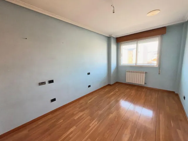 VENTA: Amplio Piso Bembibre Centro — 14