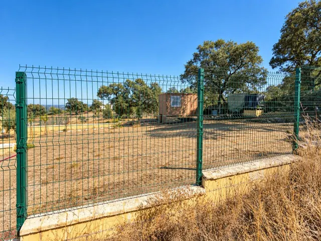 Solar urbano de 412 m2 con proyecto y estudio geotécnico en El Castillo de las Guardas – 64.900 € — 6