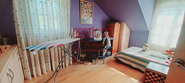 CHALET CON PISCINA PRIVADA. MERUELO. — 24